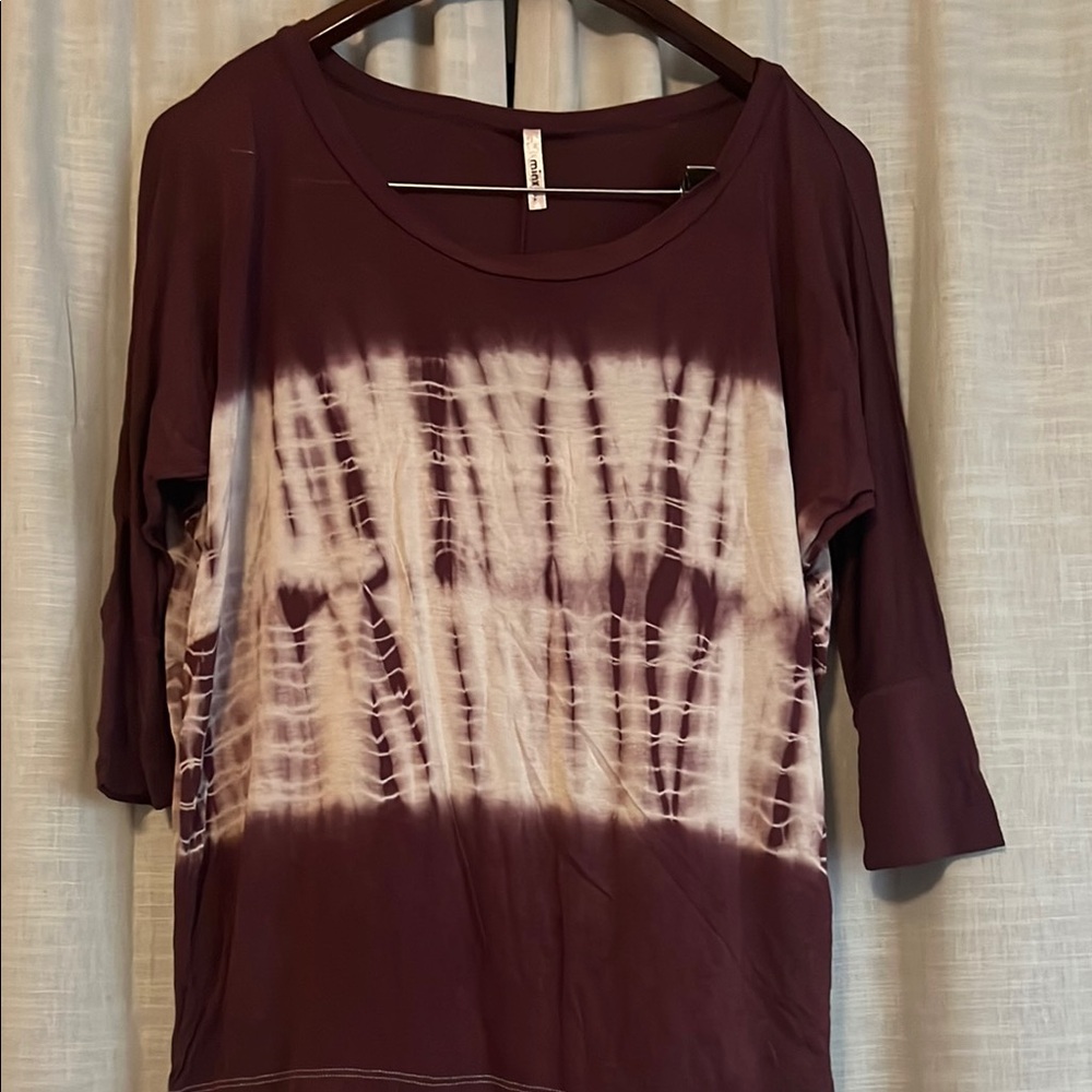 Elegant Long Sleeve Tie-Dye Top in Purple and White